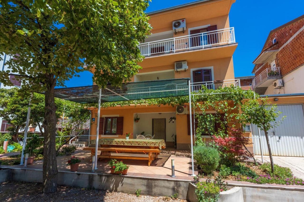 Apartments Lilin Crikvenica Exterior foto